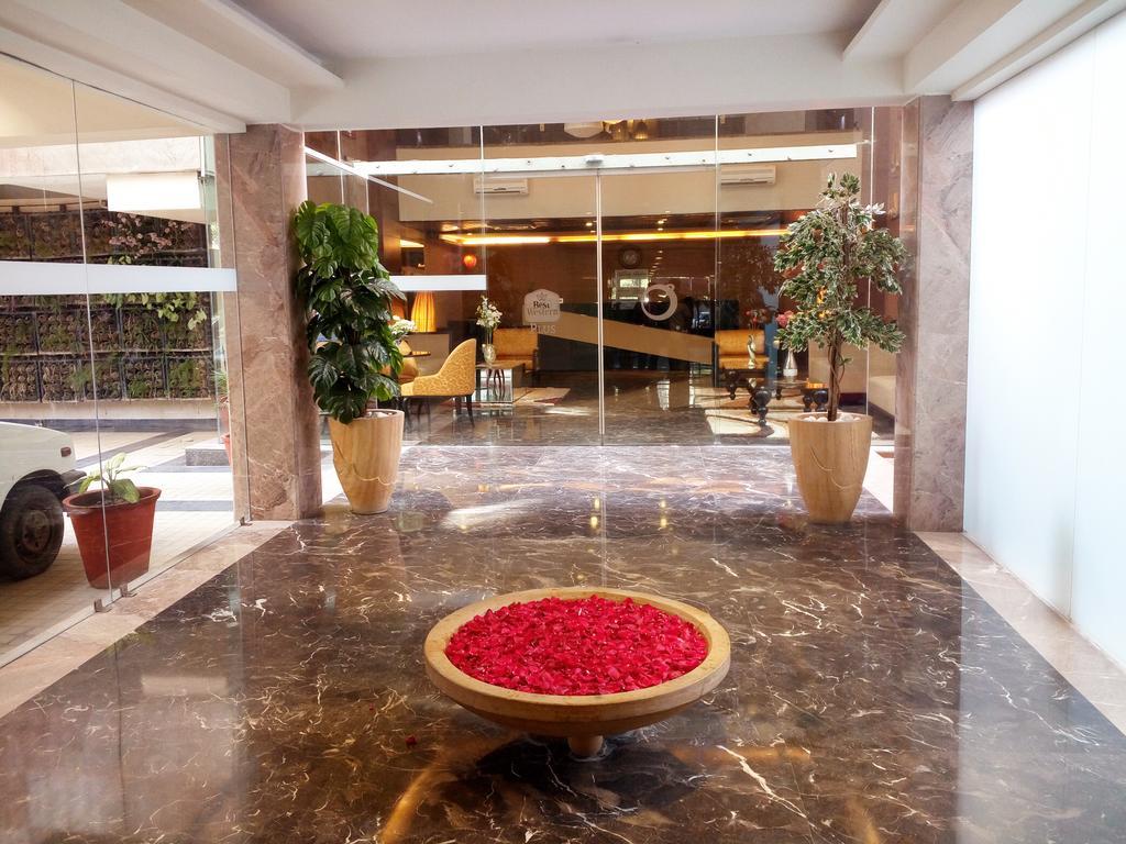 Best Western Plus O2 インドール エクステリア 写真