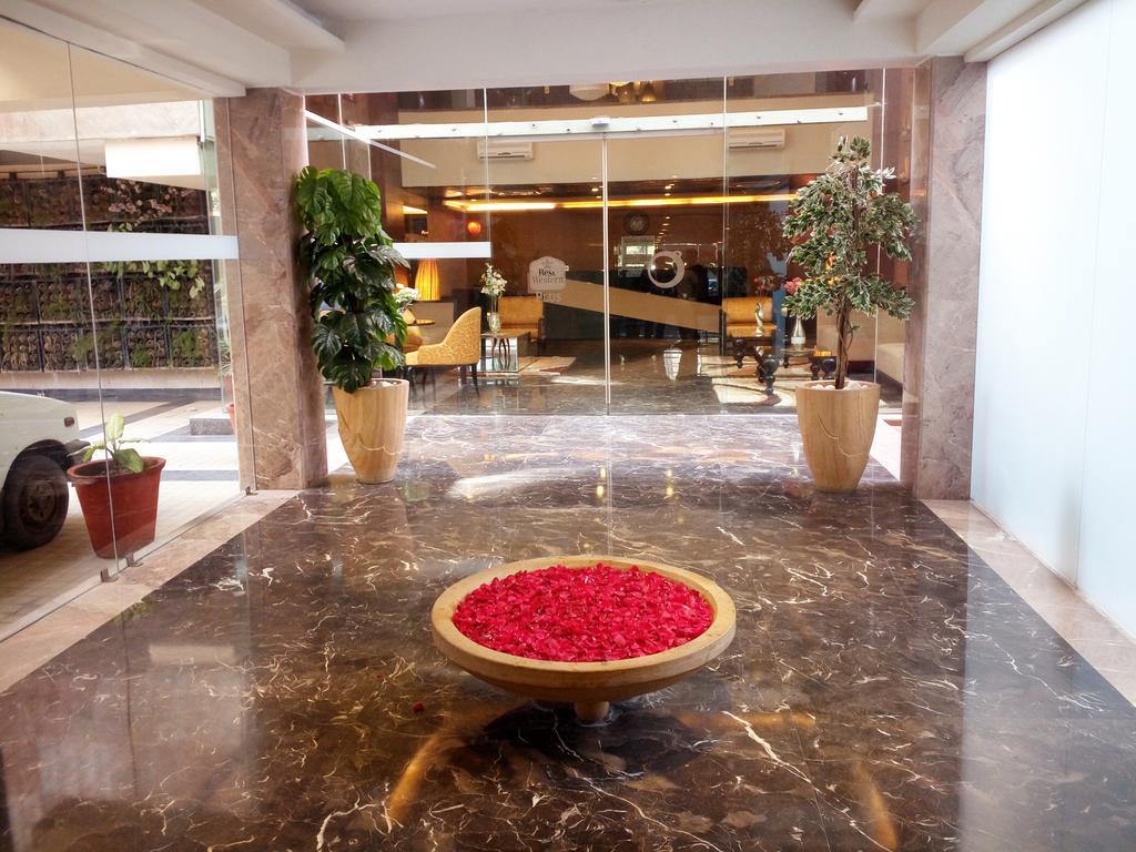Best Western Plus O2 インドール エクステリア 写真
