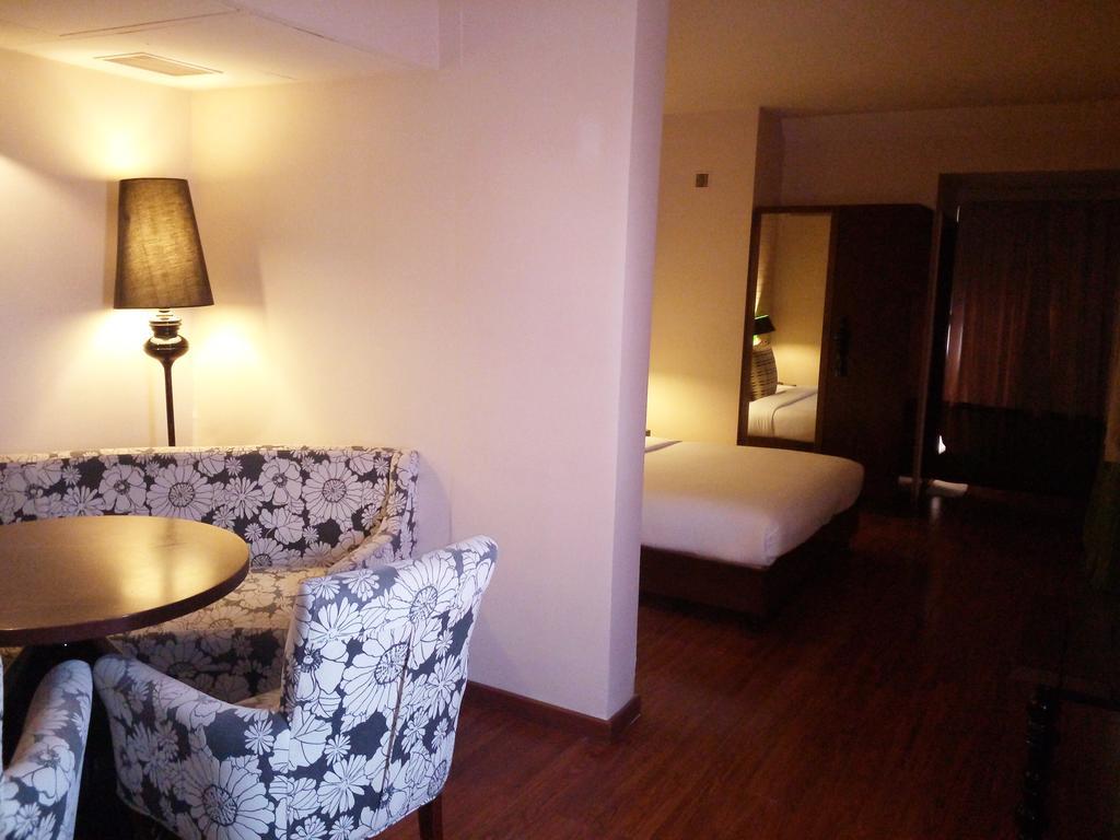 Best Western Plus O2 インドール エクステリア 写真