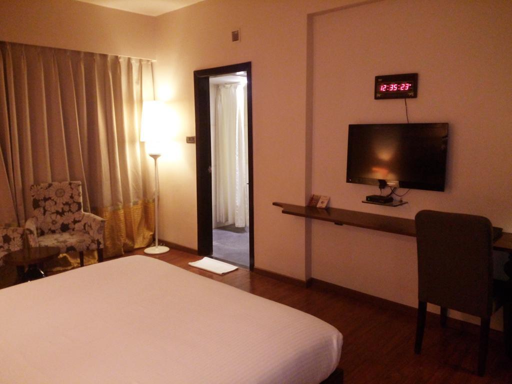 Best Western Plus O2 インドール エクステリア 写真