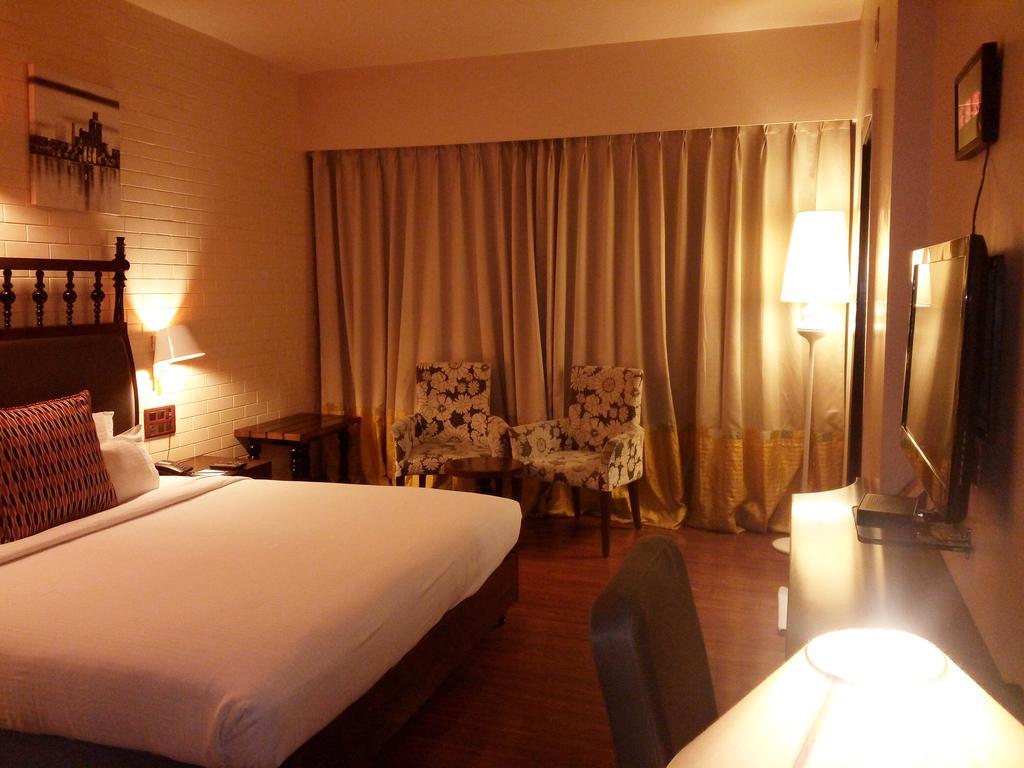 Best Western Plus O2 インドール エクステリア 写真