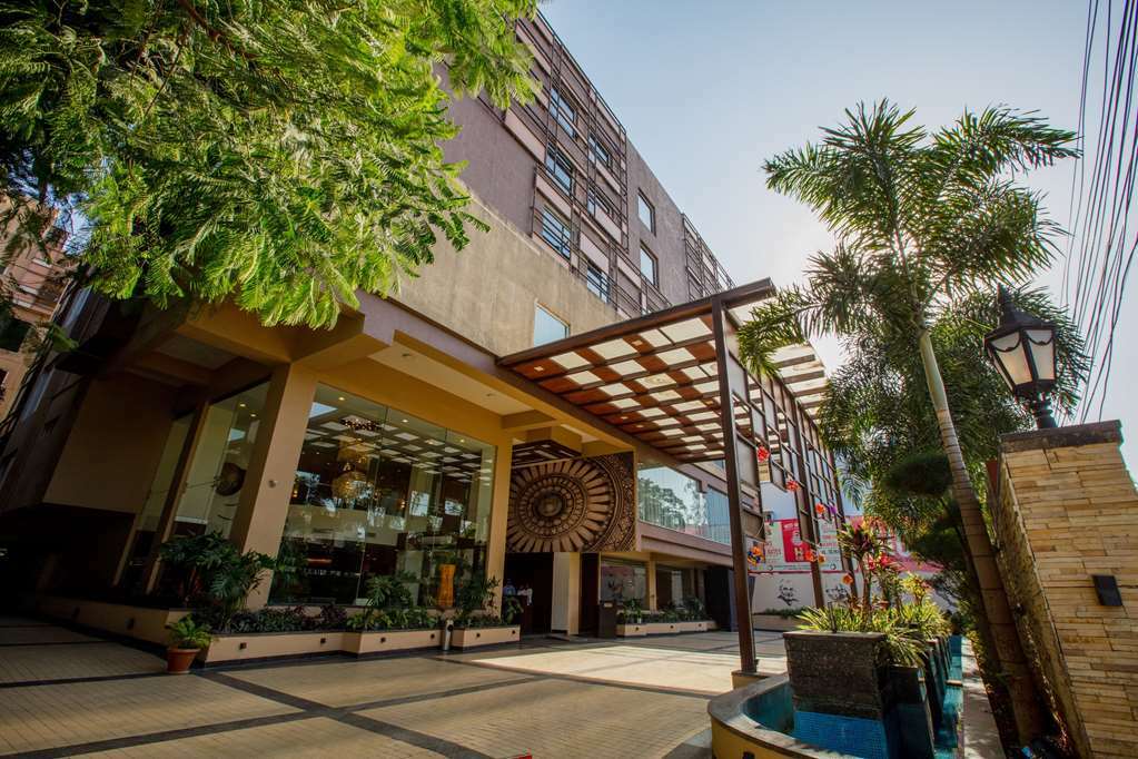 Best Western Plus O2 インドール エクステリア 写真